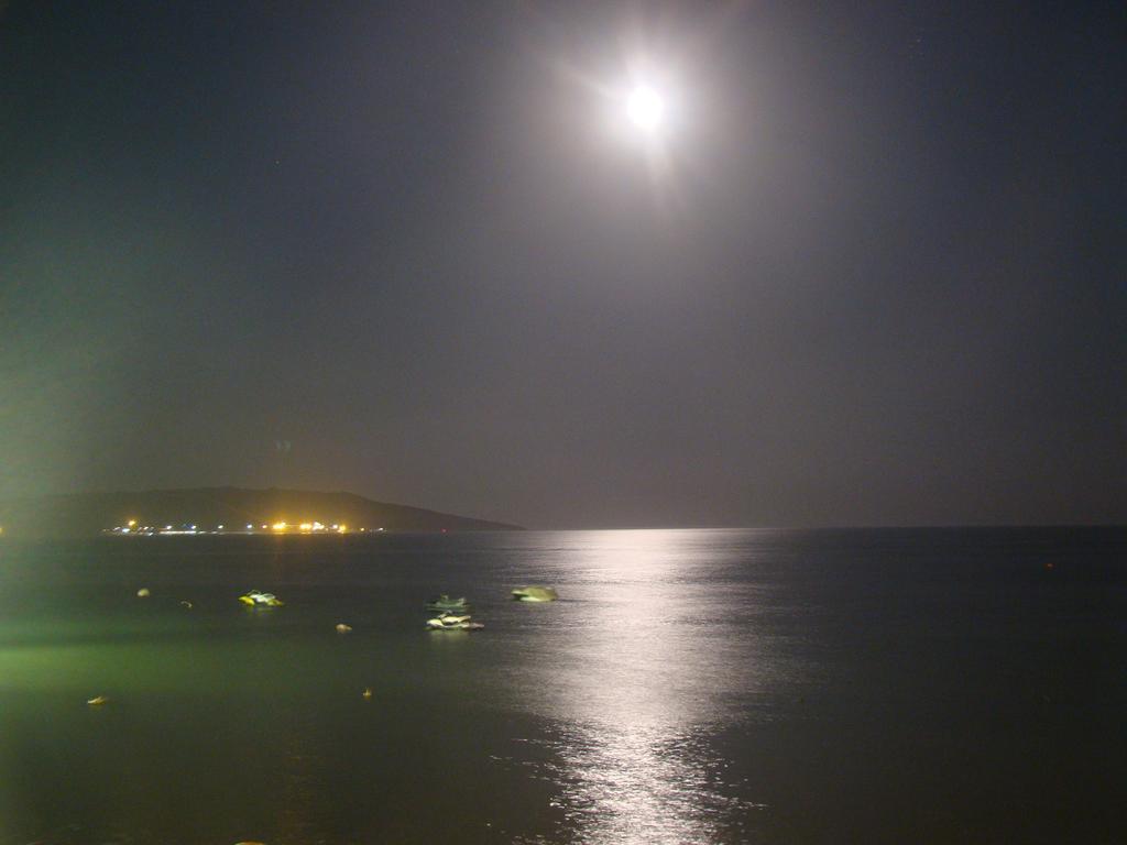 Apartamento Frente A Islas Ballestas Paracas Esterno foto