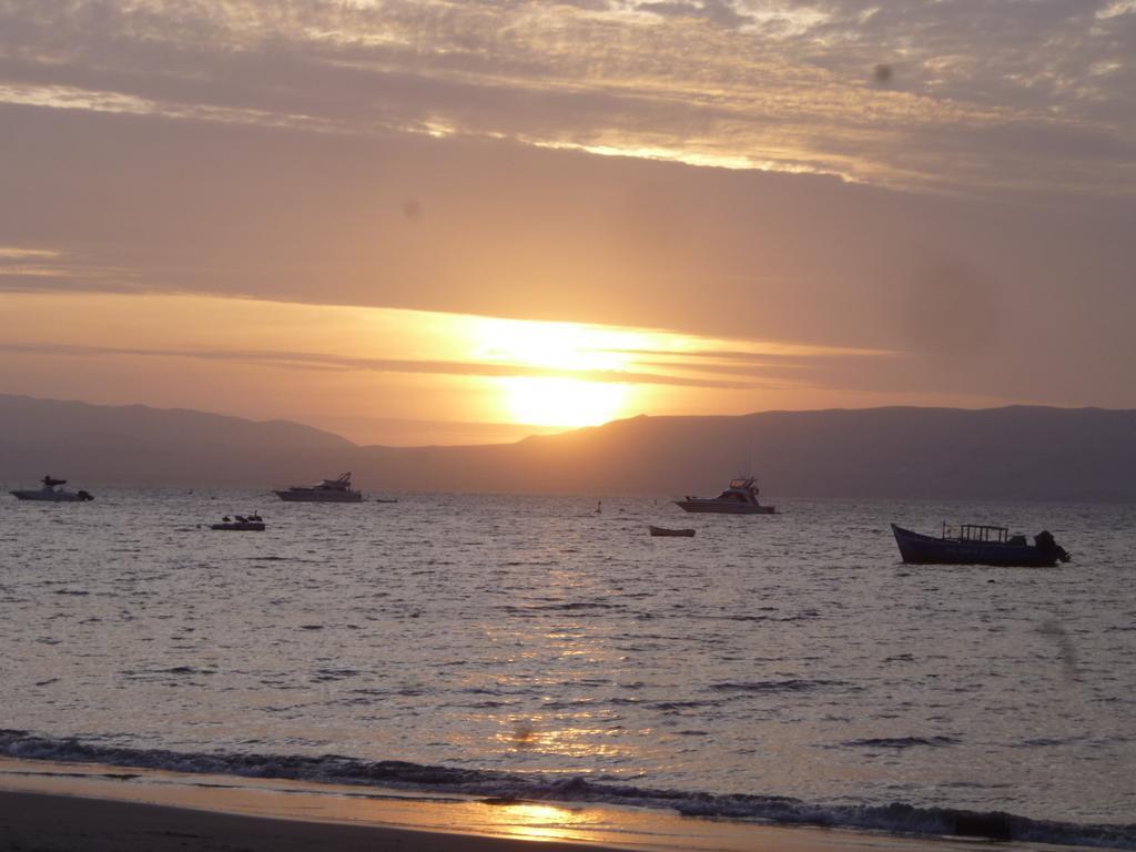 Apartamento Frente A Islas Ballestas Paracas Esterno foto